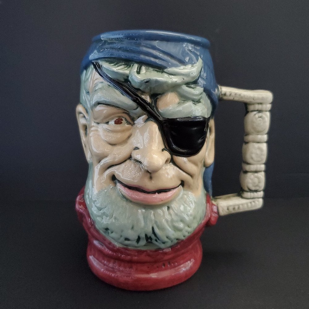 RARE COLLECTOR'S PIECE * Vintage Detailed Pirate Beer Mug Glazed Ceramic Pottery